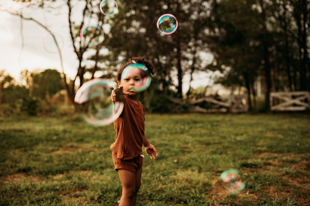 How to Take Beautiful Candid Family Photos (and Avoid Meltdowns in the Process)