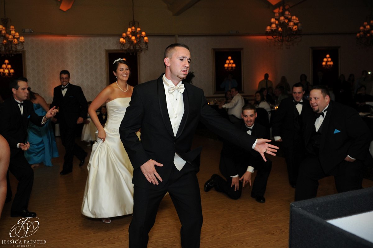 michael jackson thriller dance, wedding party choreographed dance, franklin terrace ballroom, Albany wedding photography, troy wedding photographer, franklin terrace wedding