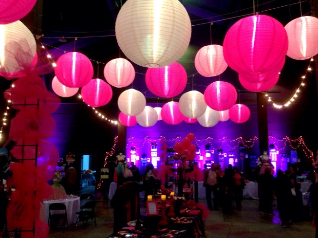 Metropolitan DJ Chinese Lanterns Roundhouse