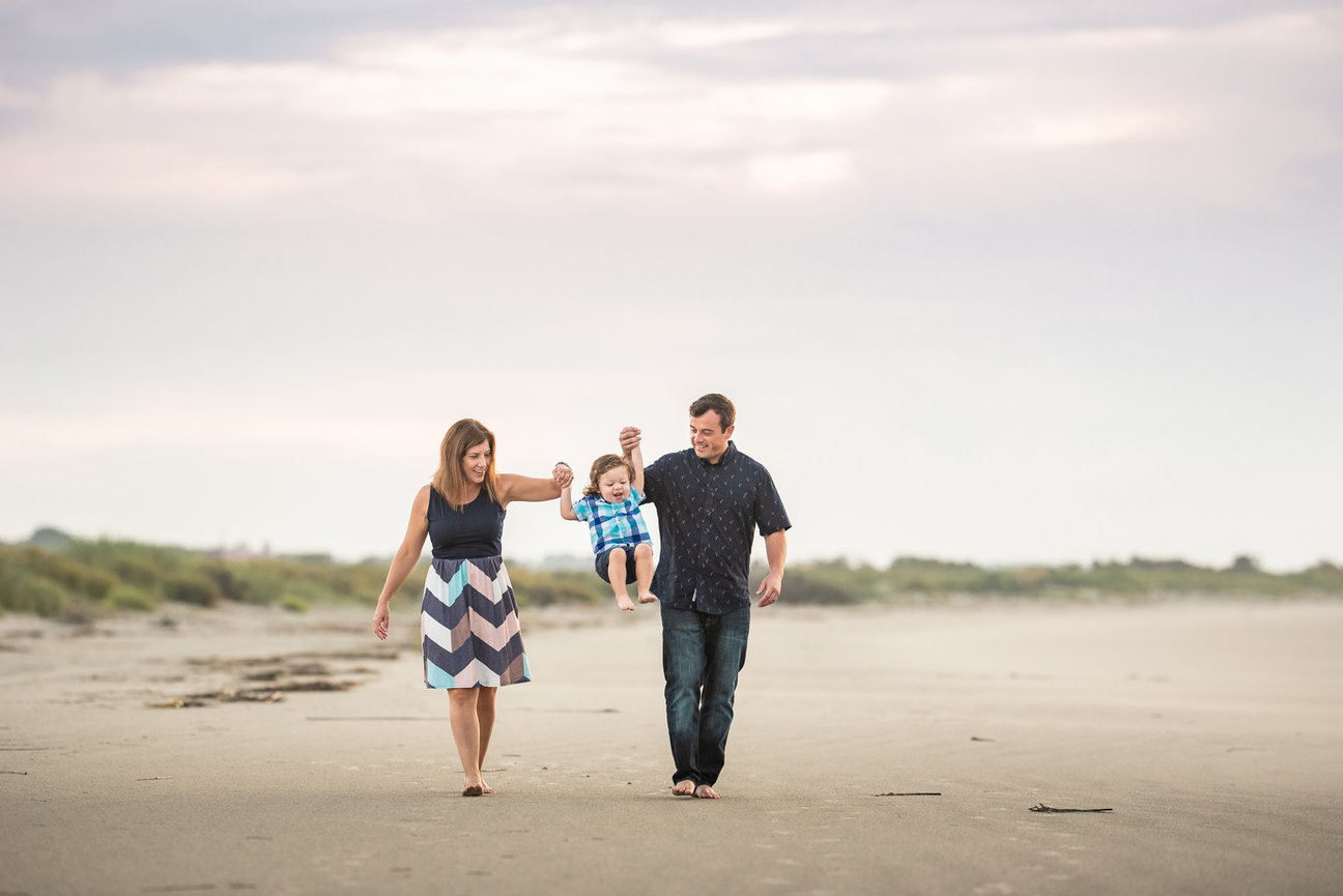 Sunrise Extended Family Session at Port of Call, Isle of Palms