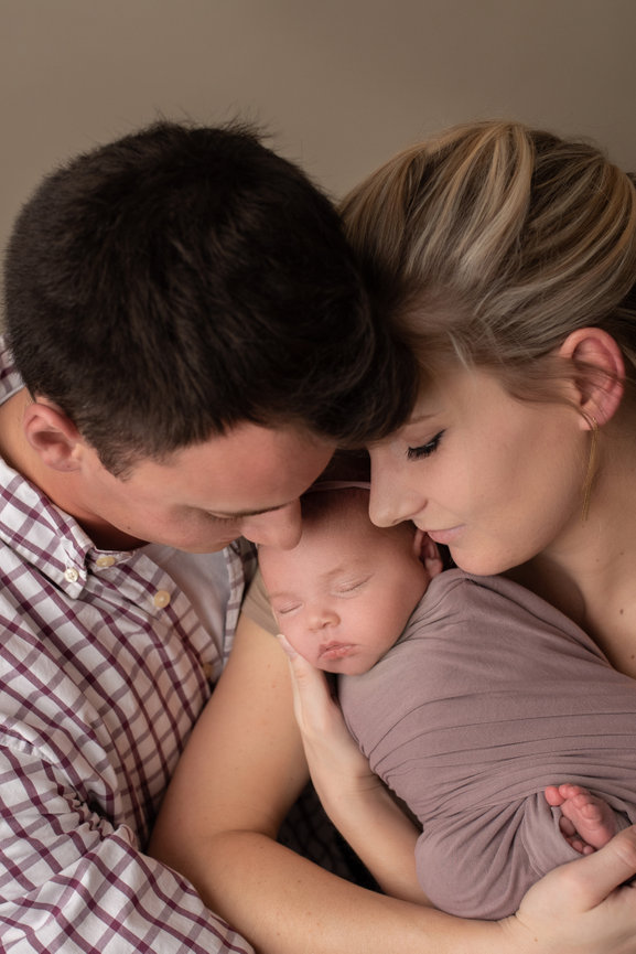 Beach Mini Sessions vs. Full Beach Sessions: Which Experience Is Right for Your Family?