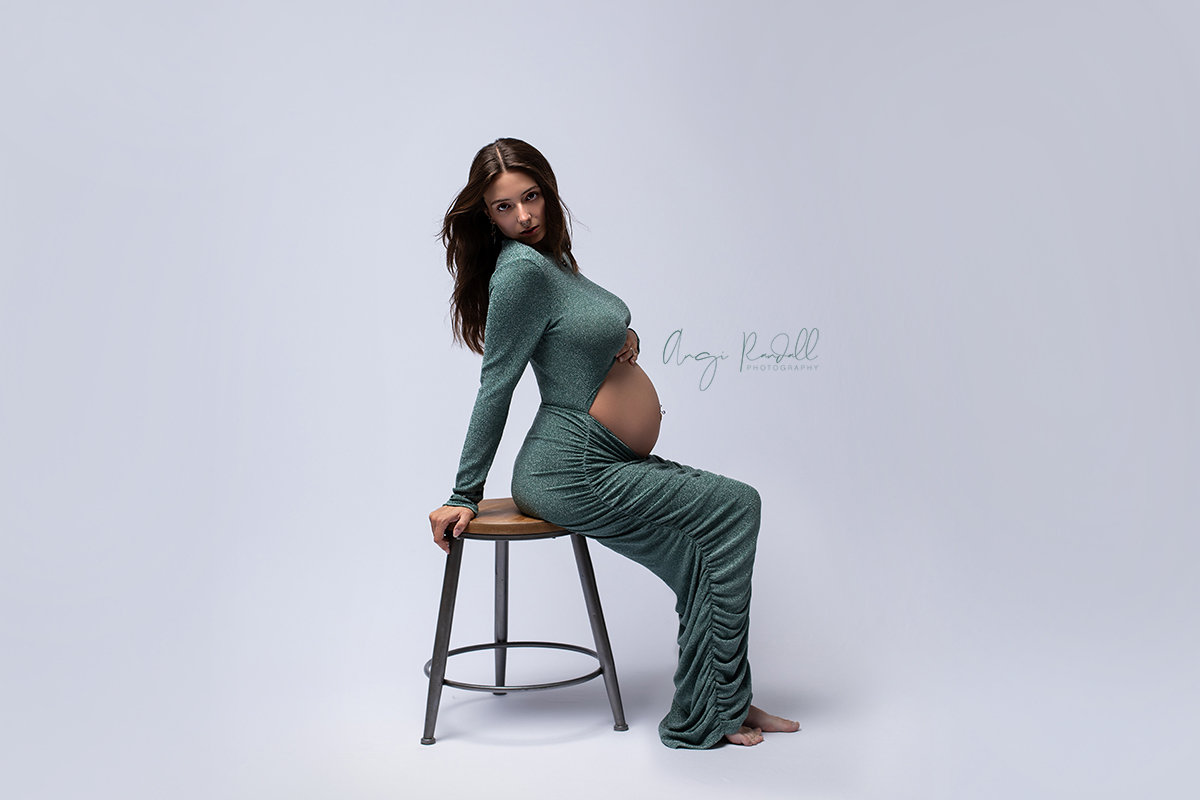 Hailee's Studio Maternity Session - Augusta, Wisconsin