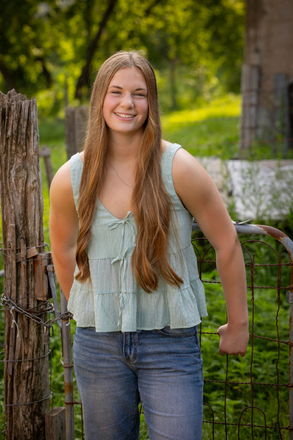 Sarah – Lakeville North High School Senior Portraits