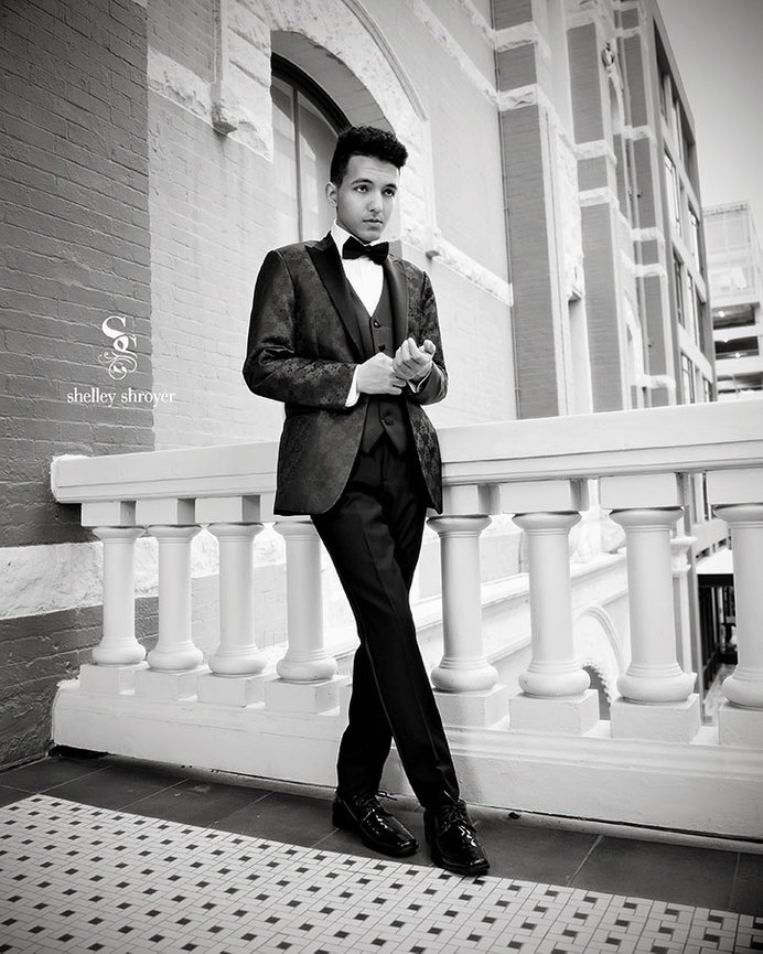 High School Senior Portraits Class of 2026! {Austin Texas Photographer}