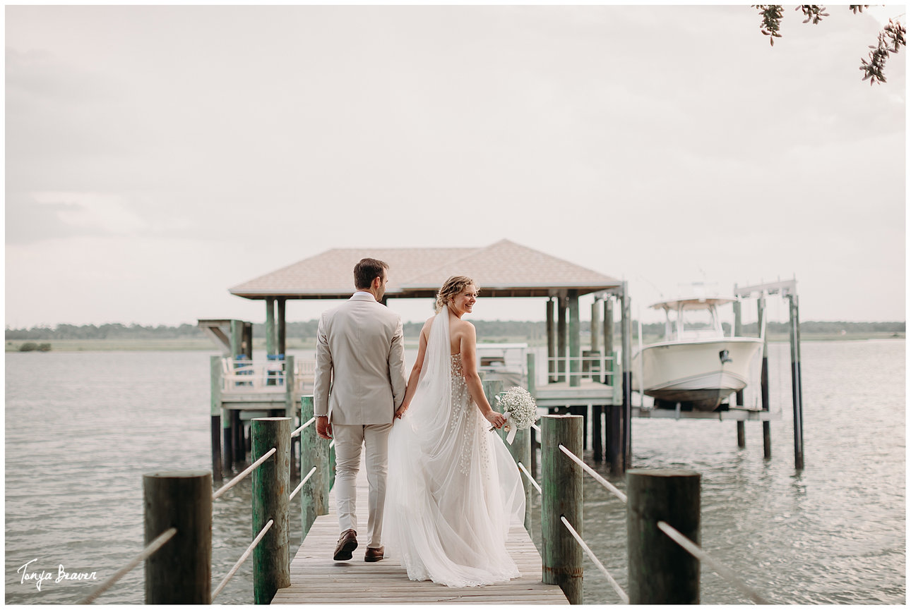 Vintage car couples shoot
