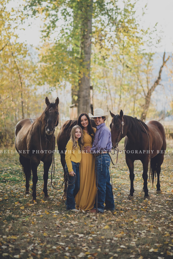 Taylor Family Family Photos in Salmon Idaho Family Photographer