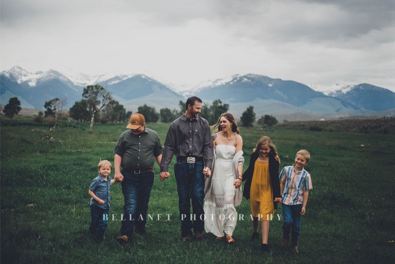 Taylor Family Family Photos in Salmon Idaho Family Photographer