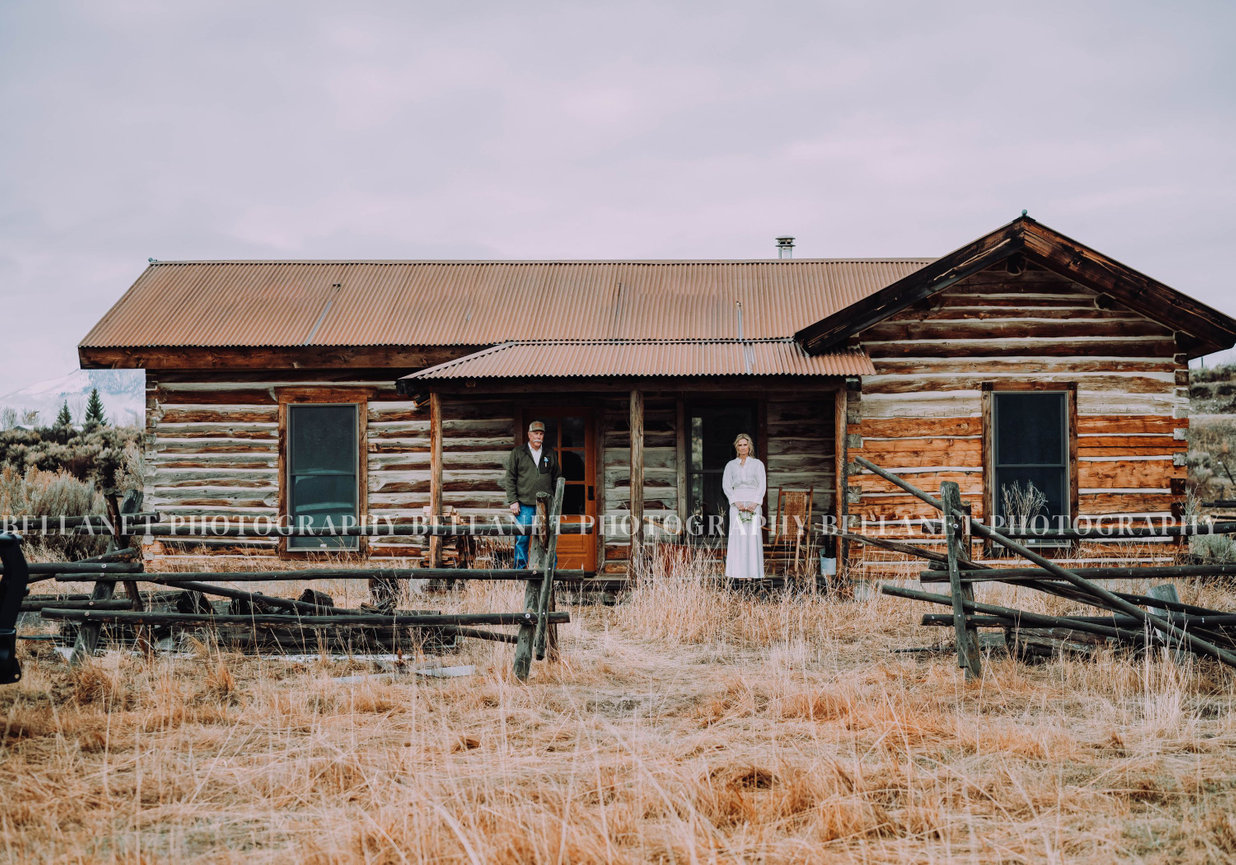 Nick and Eva Sweet Water Hollow Salmon Idaho Idaho Wedding