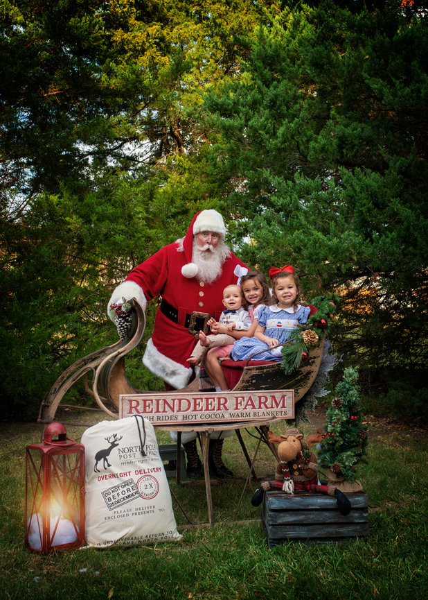 Santa and Vintage Sleigh Photos Done!