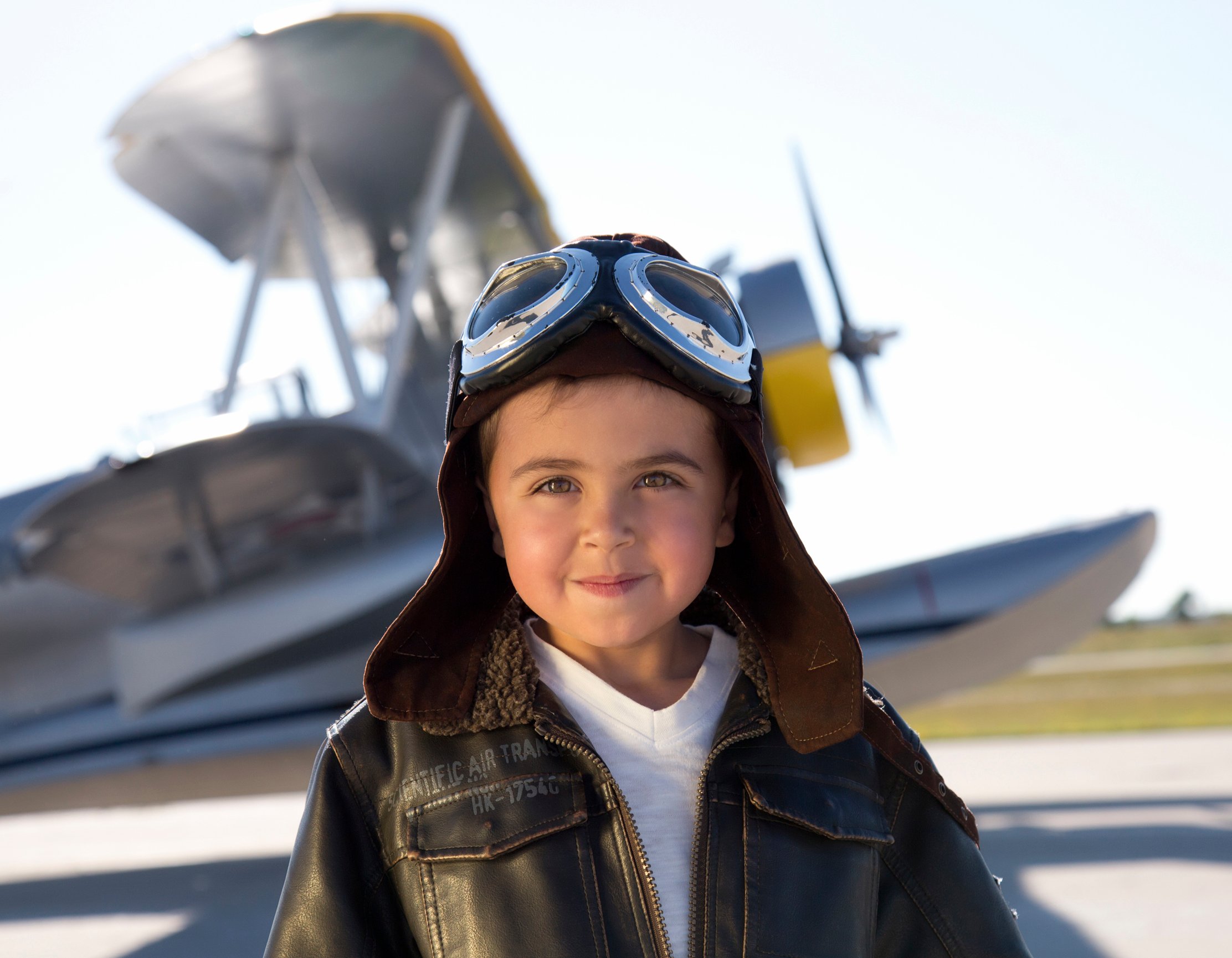 AVIATOR GALLERY Light Drawn Studios, Inc.