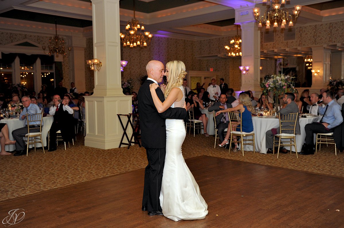 father daughter dance at reception