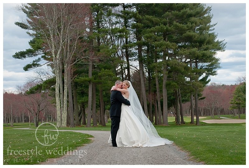 Cape Club of Sharon wedding in Sharon, MA, photographed by Freestyle weddings