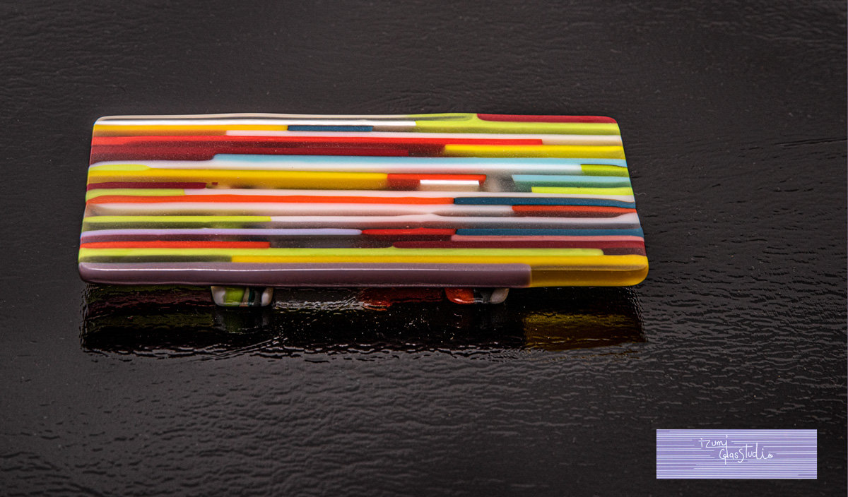 Colorful Parallels Dish マルチカラーのボーダープレート Japan Dreamscapes