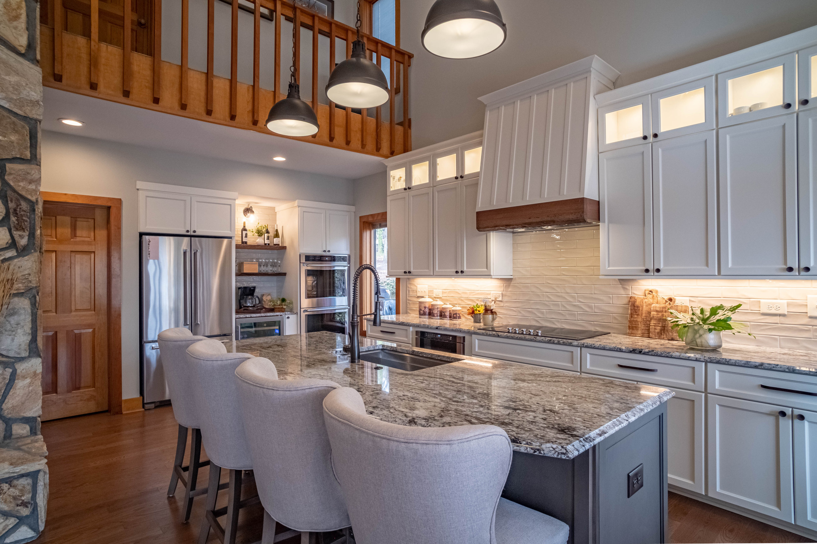 KITCHENS - Armstrong Interiors