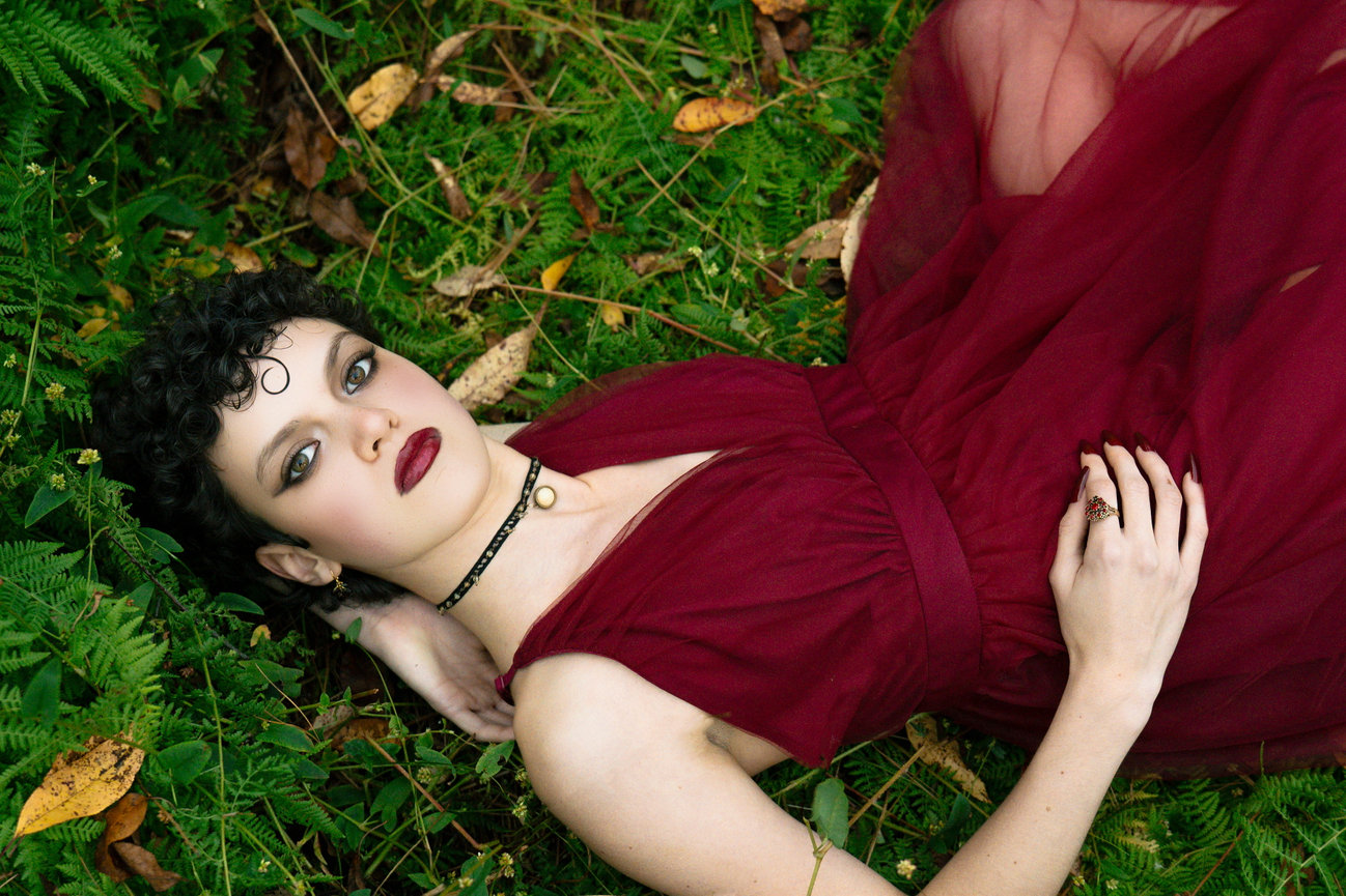 senior year photographers near me senior photoshoot photographer near me senior pictures photographer senior pictures near me local photographers for senior pictures