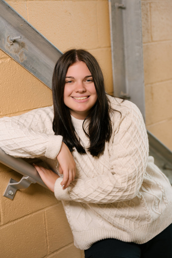 senior girl pictures in a parking garage in mercer pa