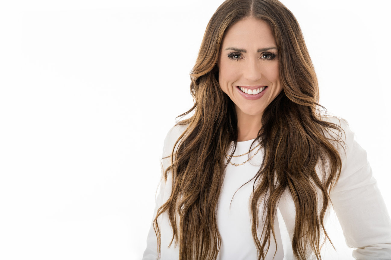 Courtney Rapp Professional & LinkedIn Headshots Pullman WA | Courtney Ranck-Copher