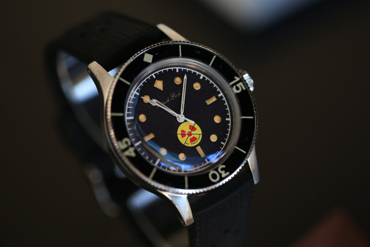Black Fish - Vintage Inspired Dive Watch