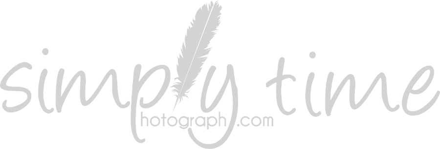 Simply Time Photography Logo