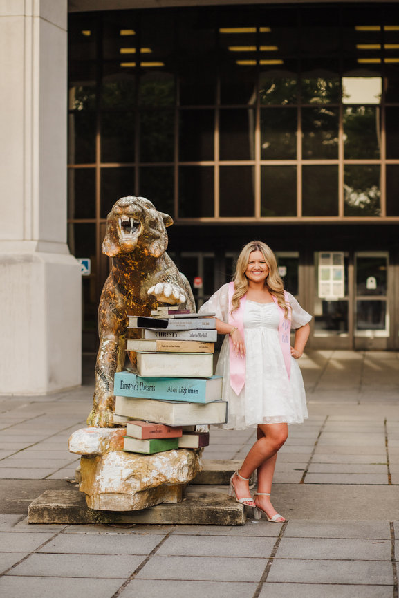 Taylor University of Memphis Graduation Session - Bella Bleu Portraits