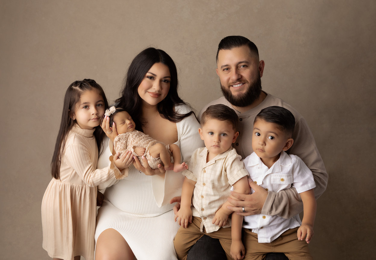 moreno valley newborn photography, moreno valley family photographer, moreno valley baby photos, moval newborn photos, moval newborn pictures,