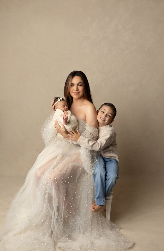 chino hills newborn photographer, chino newborn photographer, chino baby photographer, chino hills family photographer, chino cake smash photographer, chino ca,