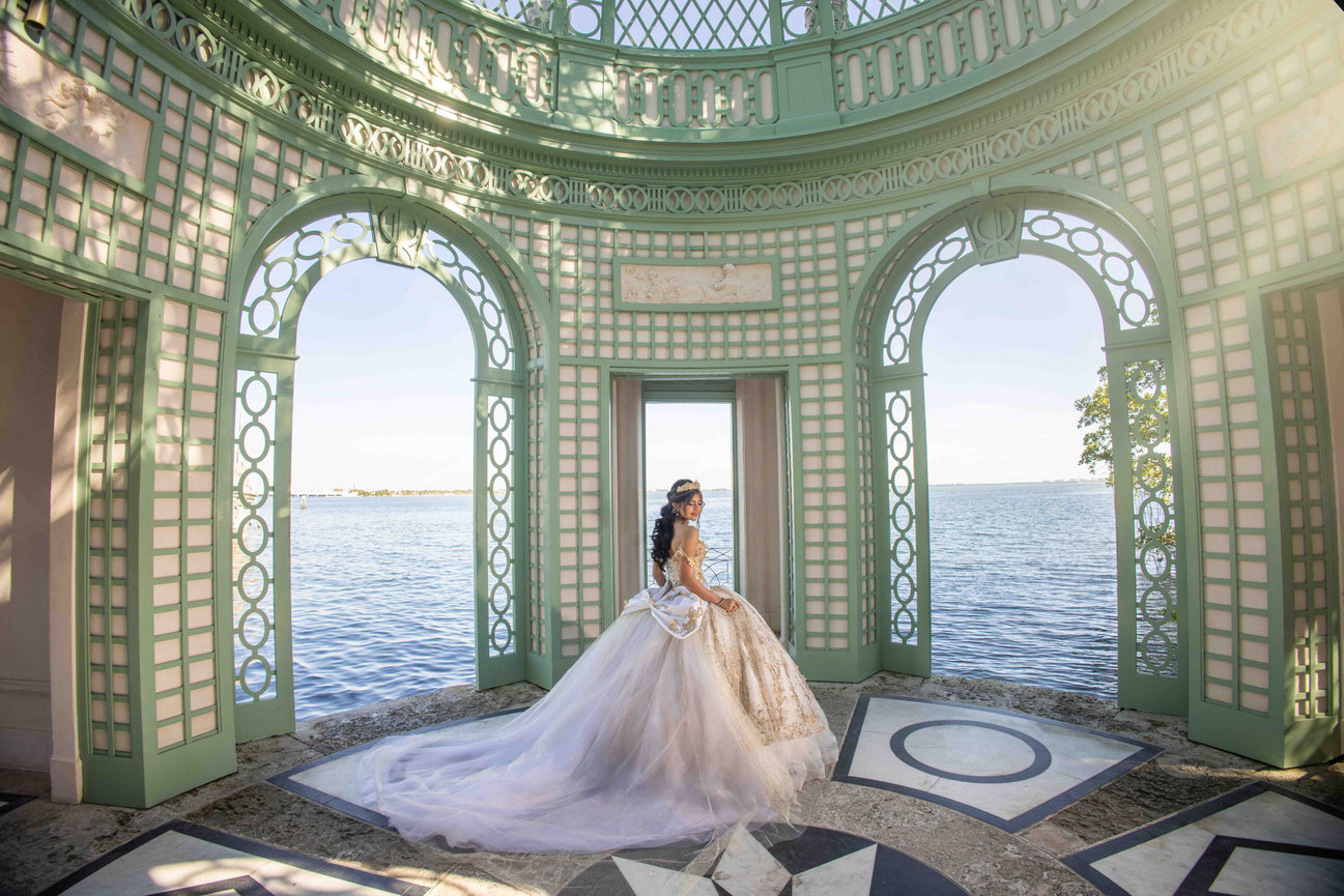 Doral FL Quinceanera Photographer | Supanik Photography, image size:1297x865