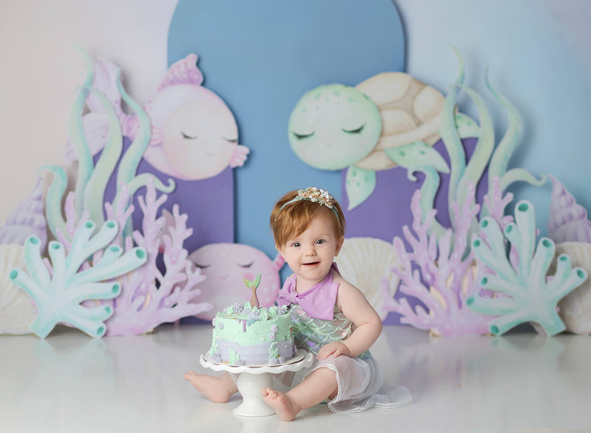 best Bloomington cake smash photographer, cake smash photography near me, Bloomington cake smash portrait studio