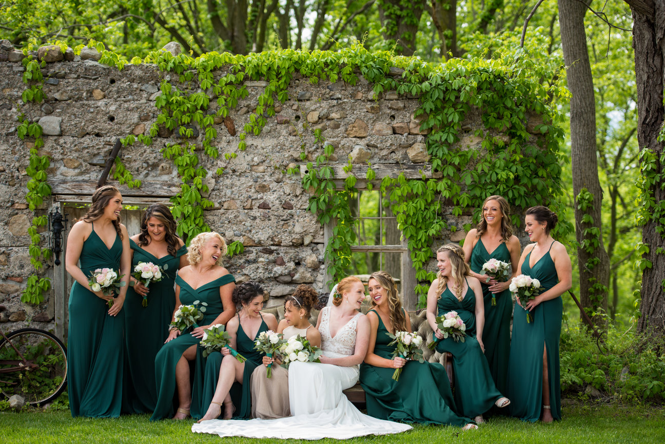Bridal Party at The Carriage at Frog Pond photographed by Destination wedding photographer Jessica Painter