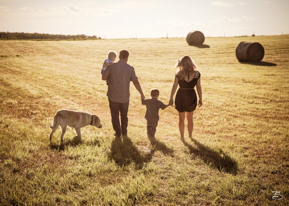 cute family photo in cold lake alberta