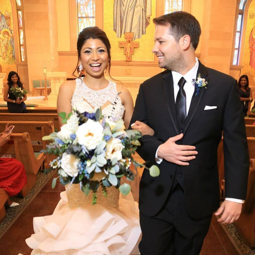 Refined elopement photography in Las Vegas for couples seeking authentic, professional imagery with local appeal.