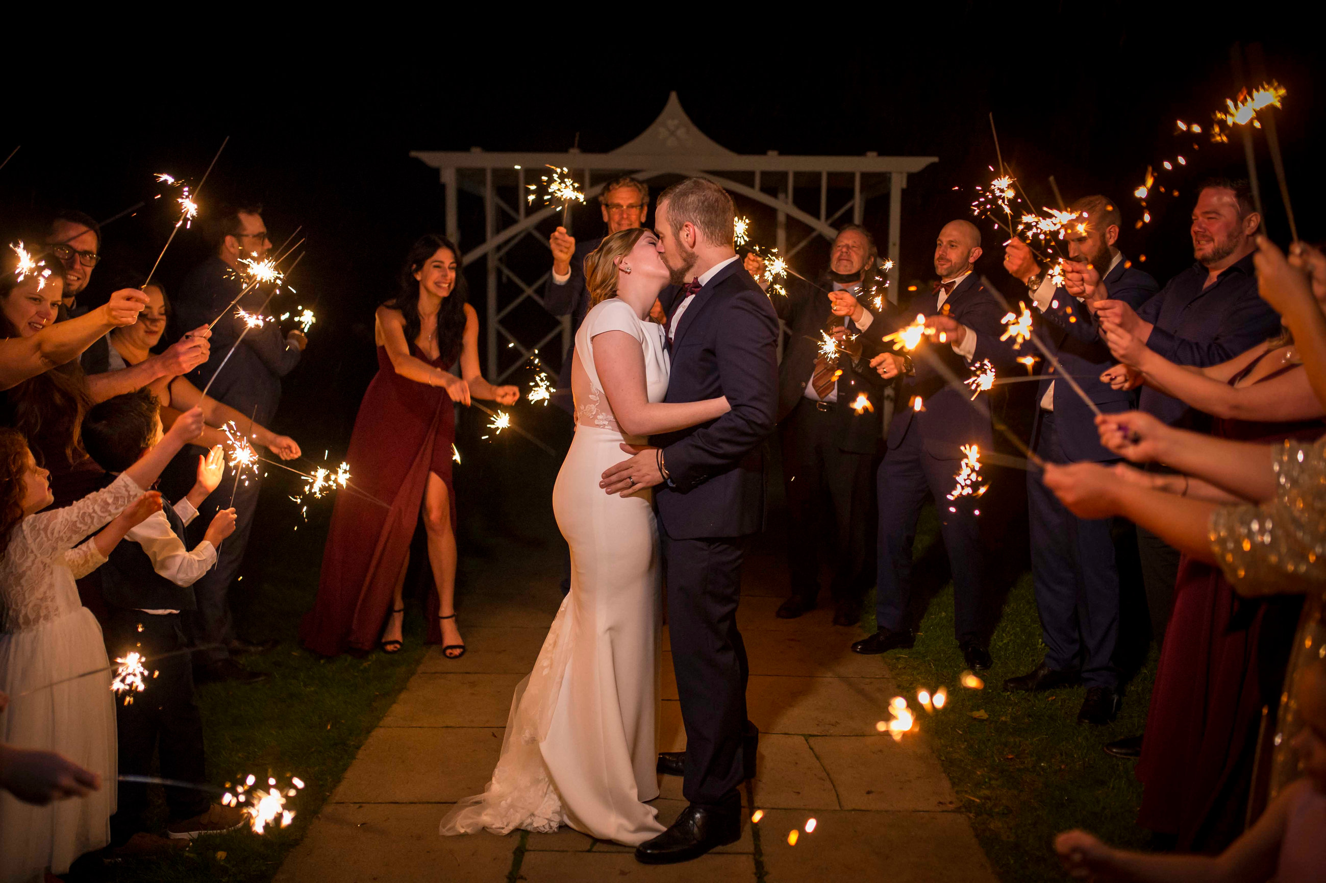 ASHLEY & THIJS' COLLINGWOOD WATERFRONT WEDDING AT LIVING WATERS RESORT ...