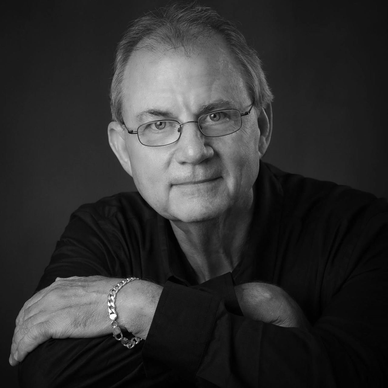 Phil Raffan Apr 9, 2019 - Studio Tour of a Shared Space - Indian Nations ...