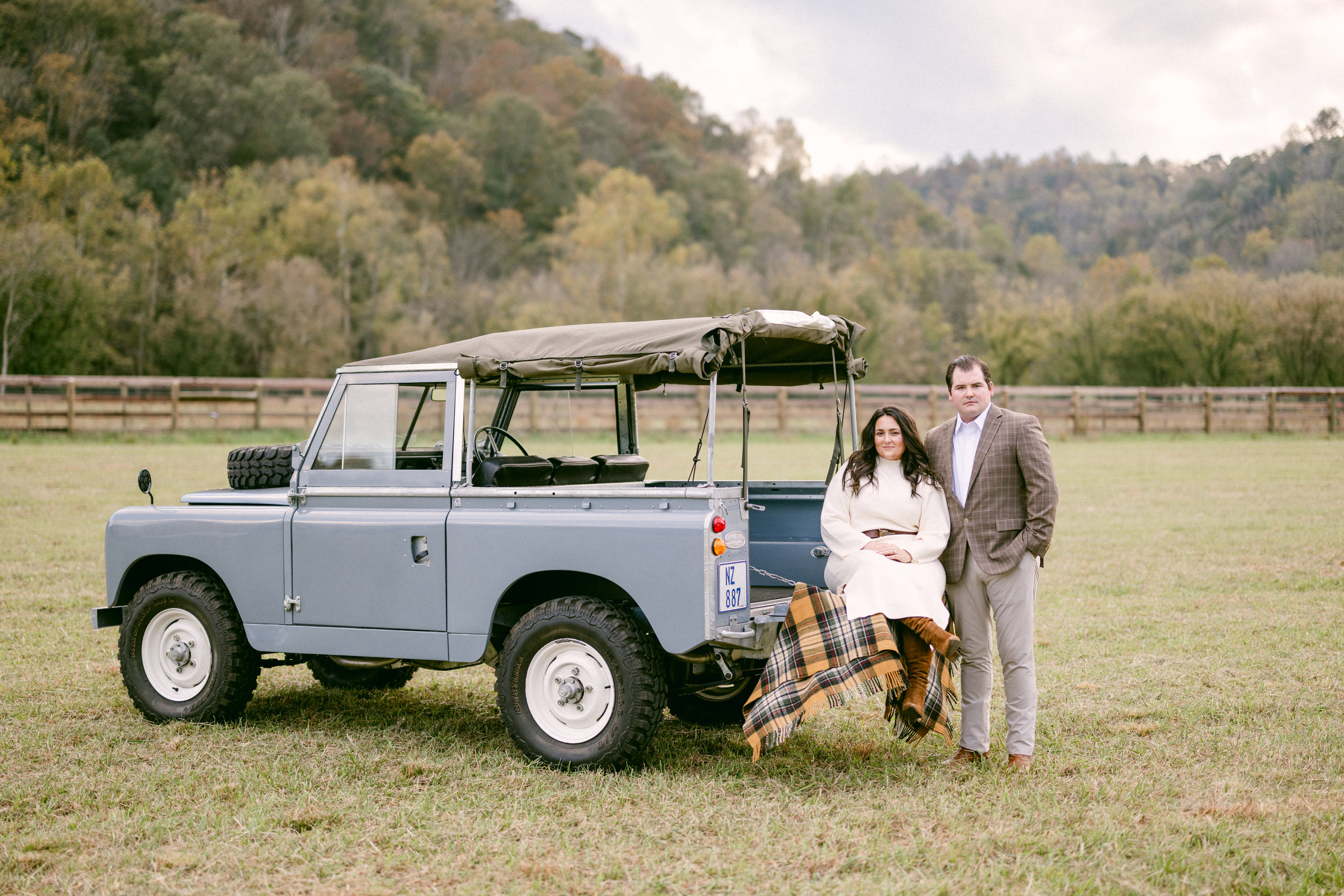 FALL ENGAGEMENT SESSION AT BRIDE'S FAMILY'S TENNESSEE FARM WITH THEIR ...