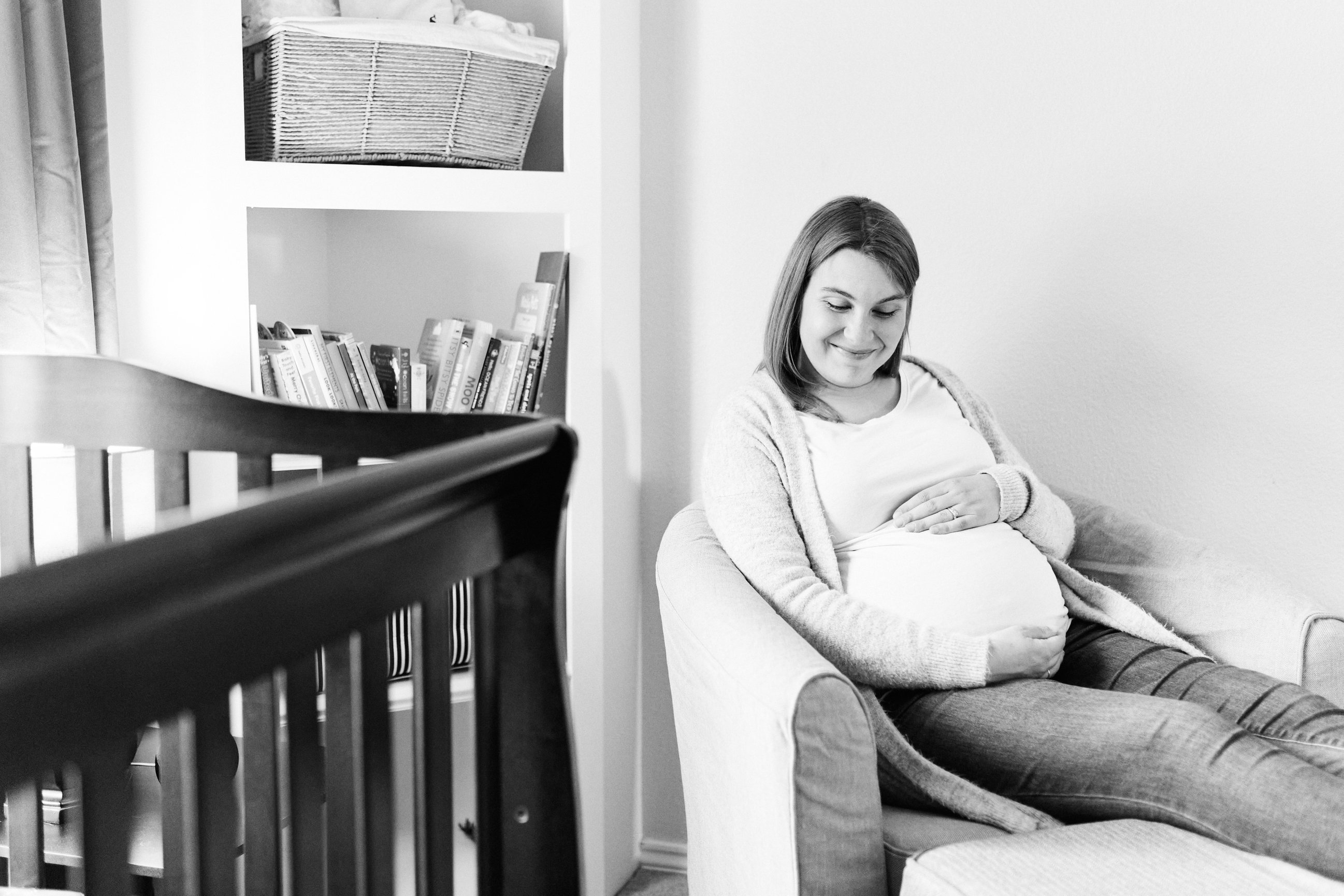 Why Choose an InHome Maternity Photoshoot?