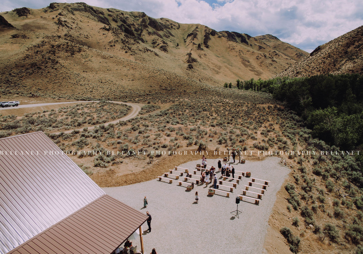 Outdoor Bohemian Rustic | Cedar River Wedding Venue | Priest River, ID, image size:1236x865